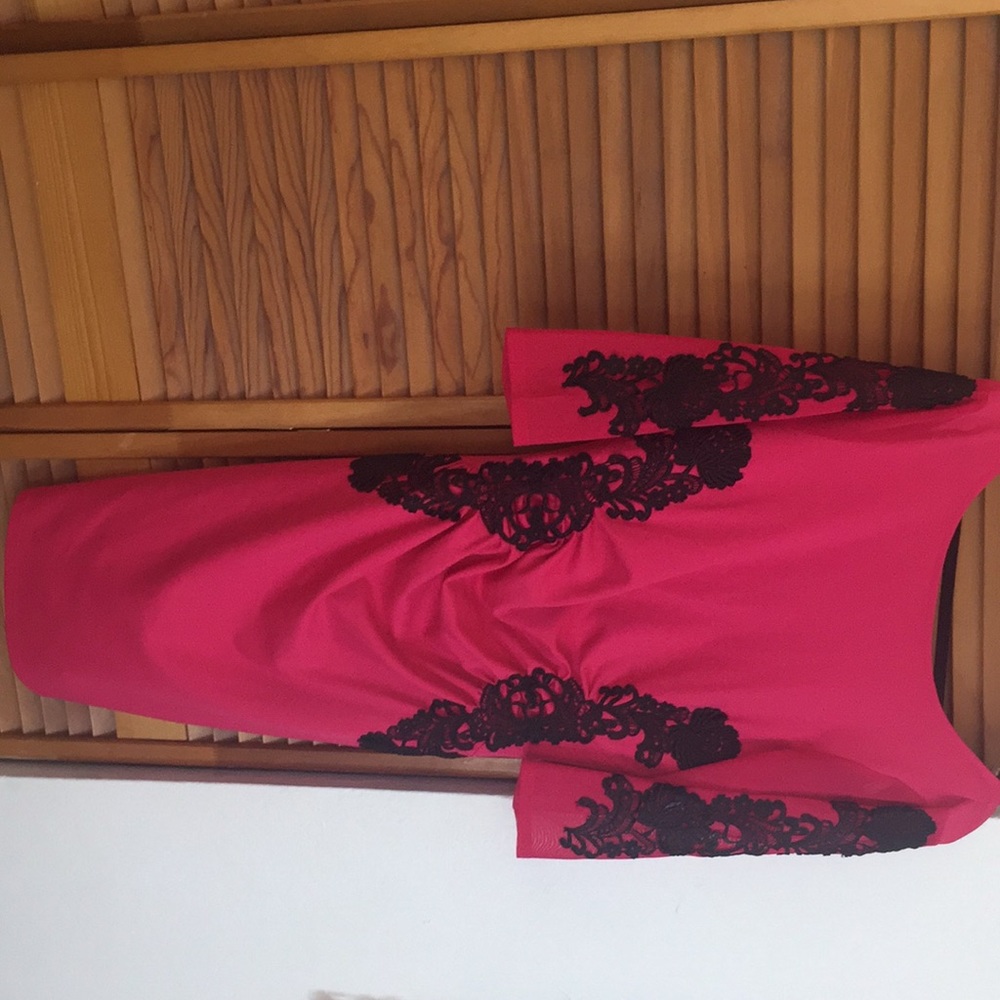 Dress - Picture 2 of 4